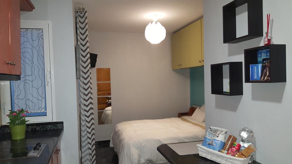 Estudios Dalia Vecindario  Exteriör bild
